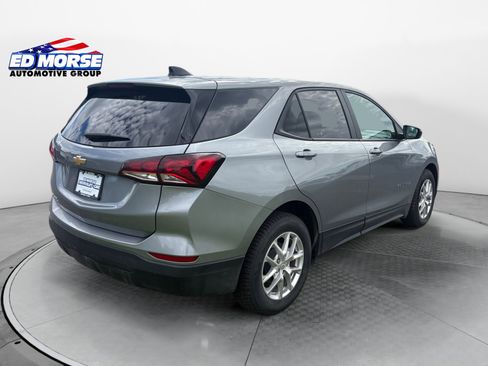 Used 2024 Chevrolet Equinox LS w/ LS Convenience Package FWD image 5