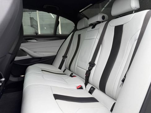 Used 2018 BMW M5 w/ Executive Package image 34