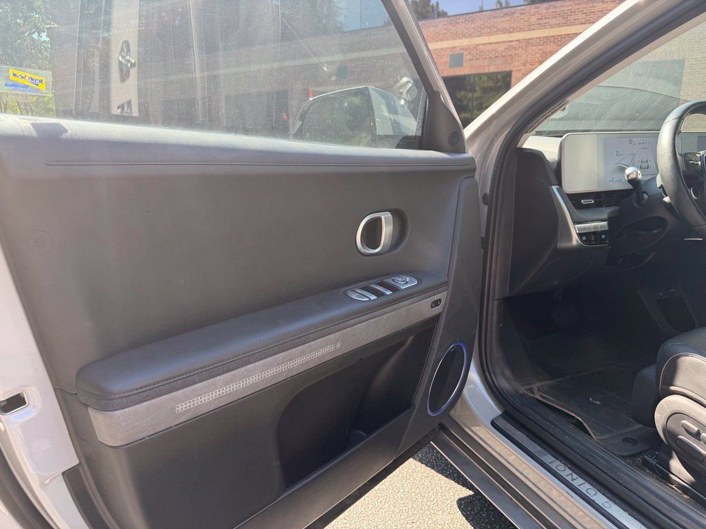 Used 2024 Hyundai Ioniq 5 Limited RWD image 5