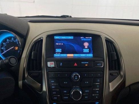 Used 2013 Buick Verano Leather FWD image 40