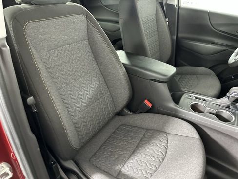 Certified 2024 Chevrolet Equinox LT w/ LPO, Floor Liner Package FWD image 28
