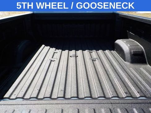 New 2026 GMC Sierra 2500 SLT w/ SLT Premium Package image 5