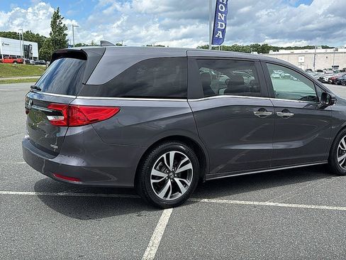 Used 2023 Honda Odyssey Touring image 5