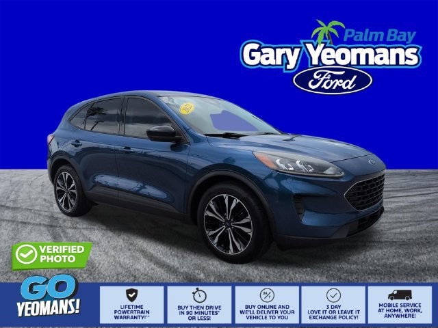 Certified 2022 Ford Escape SE w/ SE Sport Appearance Package FWD image 1