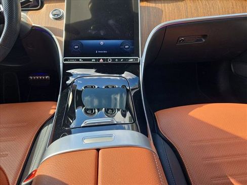 Used 2023 Mercedes-Benz C 300 Sedan image 12