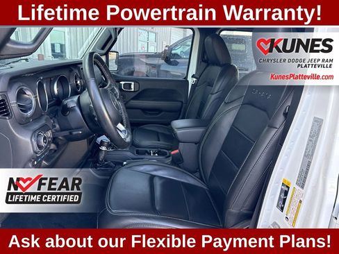Used 2022 Jeep Wrangler Unlimited Sahara w/ Cold Weather Group AWD/4WD image 13