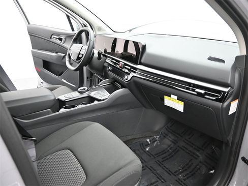 New 2026 Kia Sportage S image 21