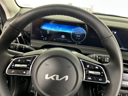 Used 2024 Kia Seltos S FWD image 13