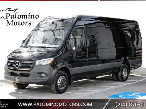 Used 2021 Mercedes-Benz Sprinter 3500 image 1