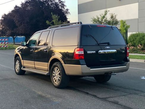 Used 2014 Ford Expedition EL XLT w/ Equipment Group 202A image 4