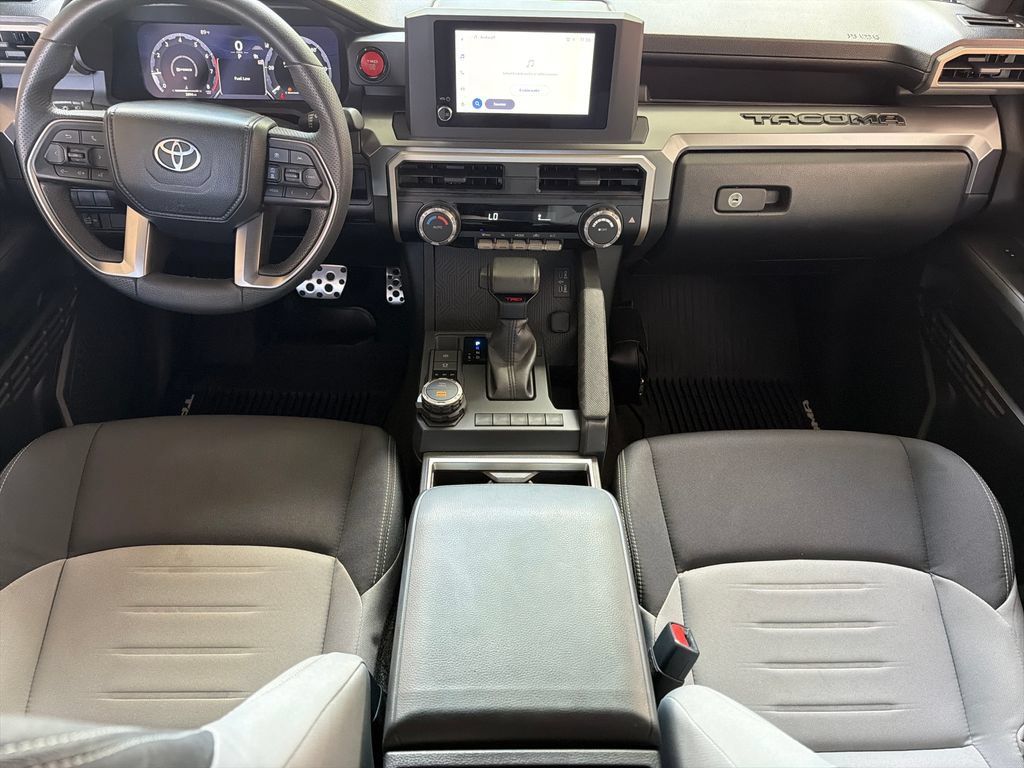 Used 2025 Toyota Tacoma TRD Sport AWD/4WD image 20