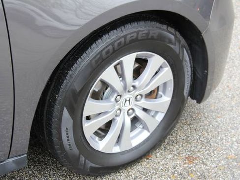 Used 2015 Honda Odyssey EX image 11