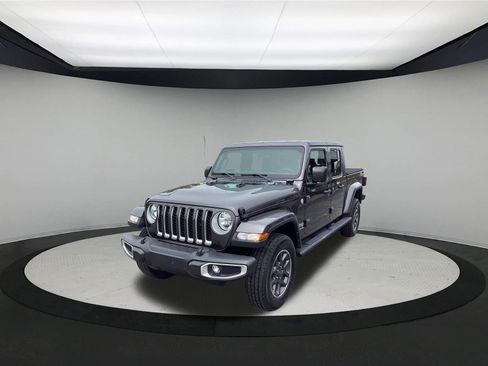 Used 2021 Jeep Gladiator Overland w/ Dual Top Group image 4
