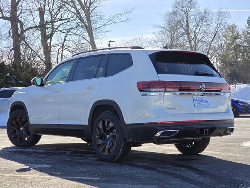 New 2026 Volkswagen Atlas SE image 11