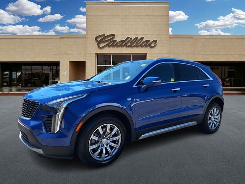 Used 2023 Cadillac XT4 Premium Luxury image 7