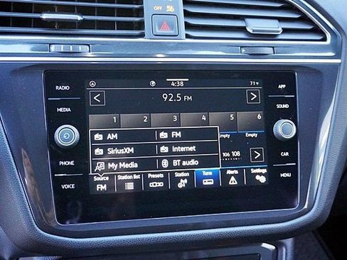 Used 2023 Volkswagen Tiguan SE R-Line image 26