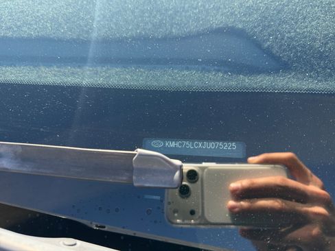 Used 2018 Hyundai Ioniq SEL image 25