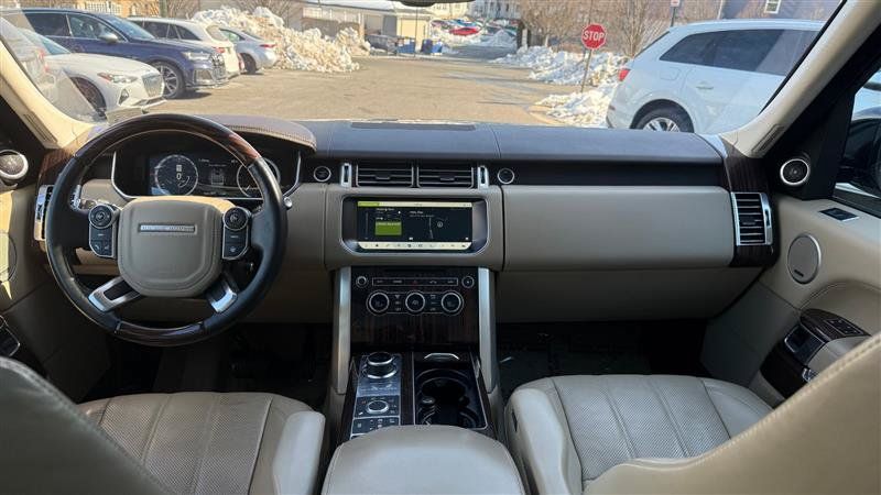 Used 2017 Land Rover Range Rover HSE AWD/4WD image 27