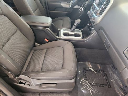 Used 2022 Chevrolet Colorado LT RWD image 13