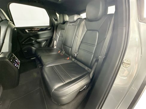 Certified 2020 Porsche Cayenne image 26