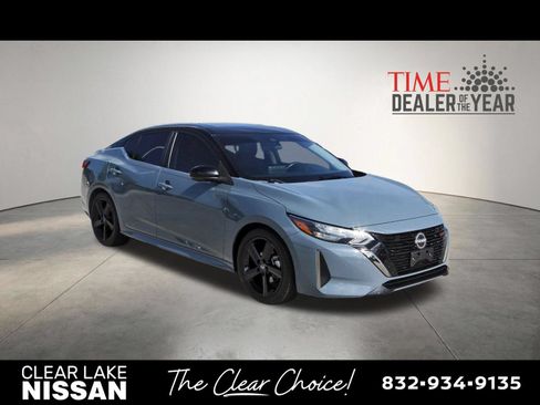 Used 2024 Nissan Sentra SR w/ SR Premium Package FWD image 9