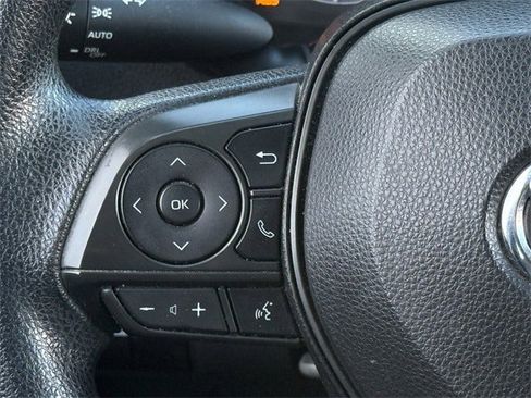 Used 2021 Toyota Corolla LE image 13