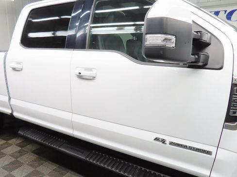 Used 2022 Ford F250 Lariat w/ Lariat Ultimate Package image 29