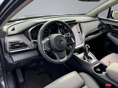 Used 2025 Subaru Outback Limited AWD/4WD image 14