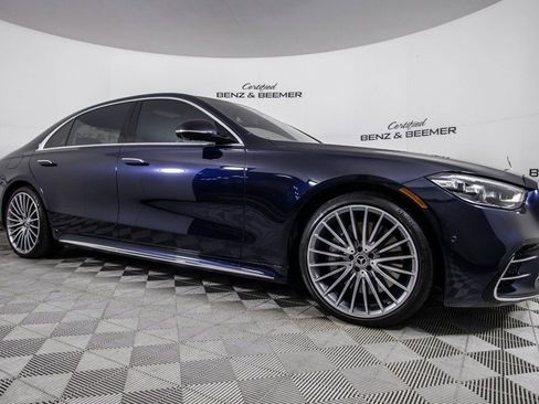Used 2022 Mercedes-Benz S 500 4MATIC image 3