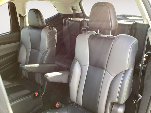 Used 2023 Subaru Ascent Onyx Edition image 13