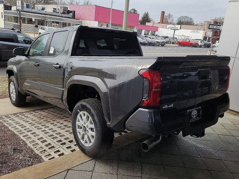 New 2026 Toyota Tacoma SR5 image 3