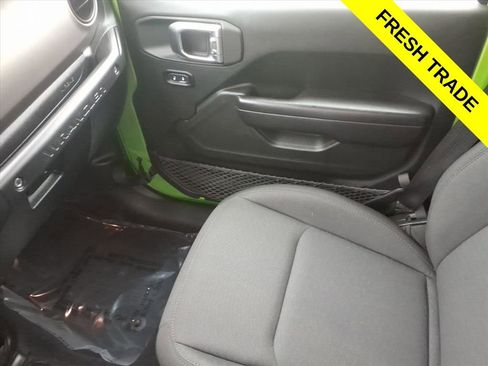 Used 2018 Jeep Wrangler Unlimited Sport S image 23