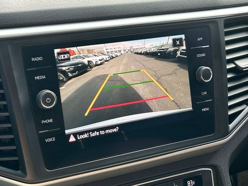 Used 2021 Volkswagen Atlas Cross Sport SE image 12