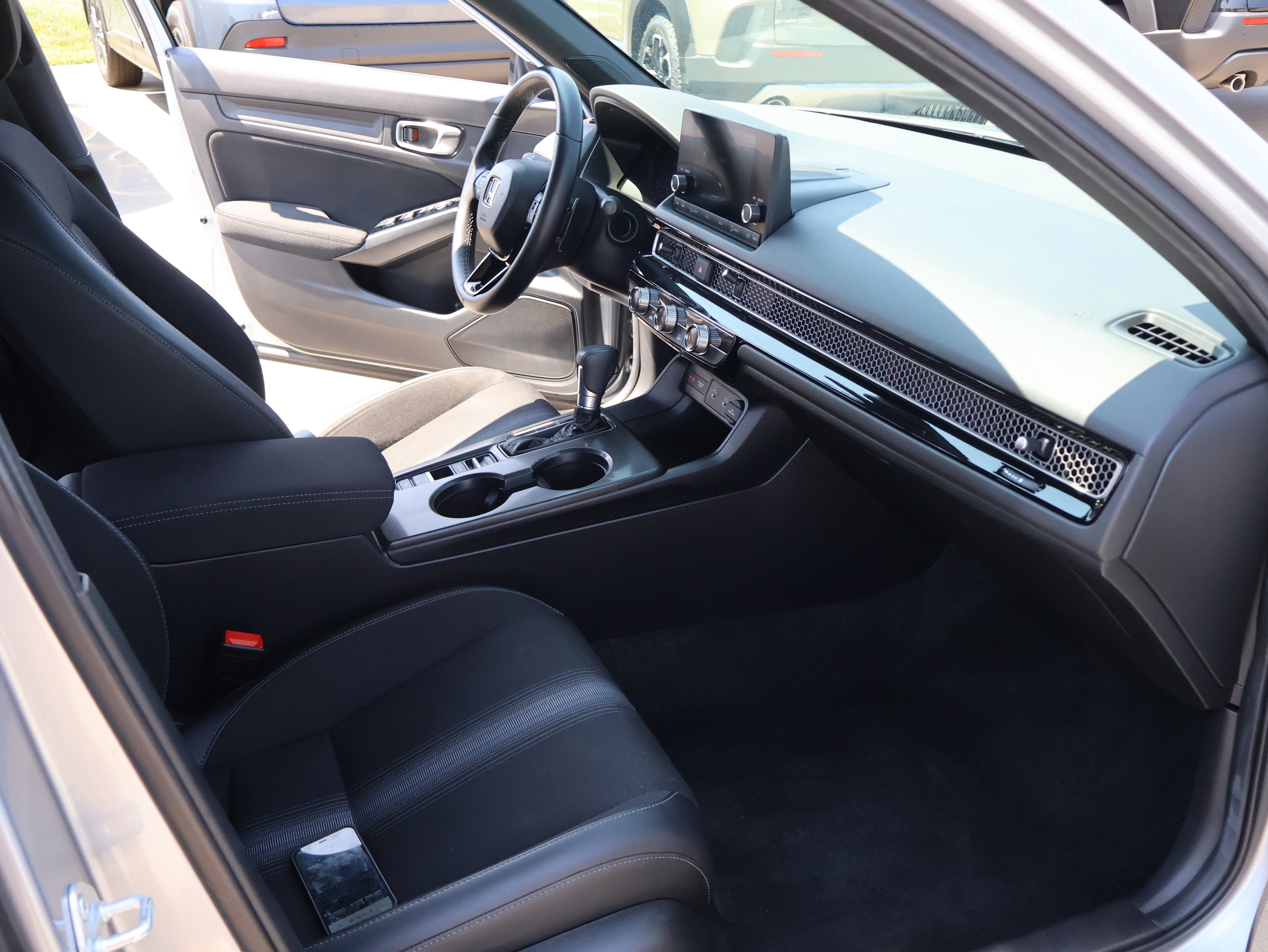 Used 2025 Honda Civic Sport image 19