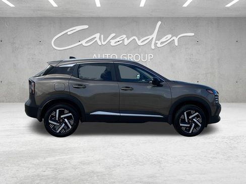 New 2026 Nissan Kicks SV FWD image 18
