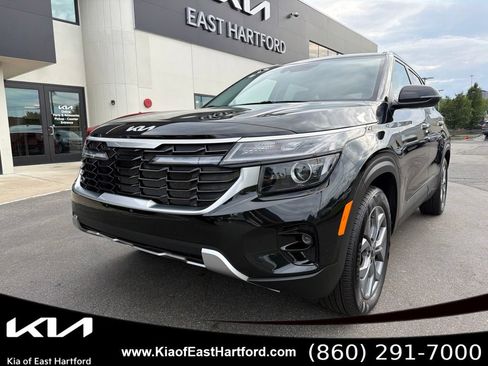 Certified 2024 Kia Seltos S AWD/4WD image 3