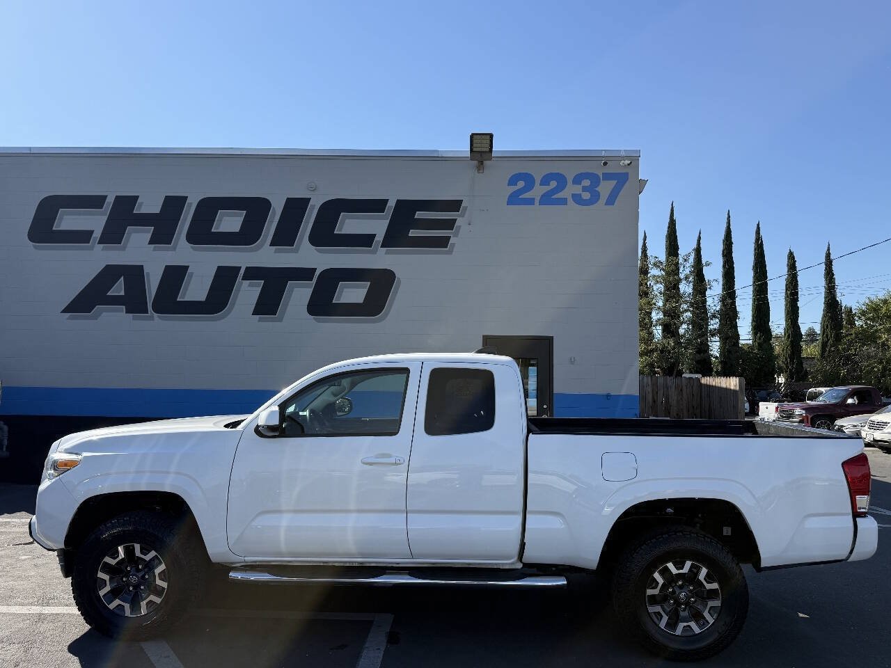 Used 2020 Toyota Tacoma SR w/ SR Convenience Package RWD image 21