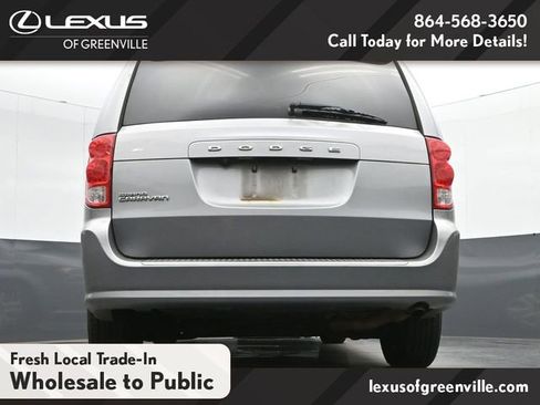 Used 2019 Dodge Grand Caravan SE FWD image 13
