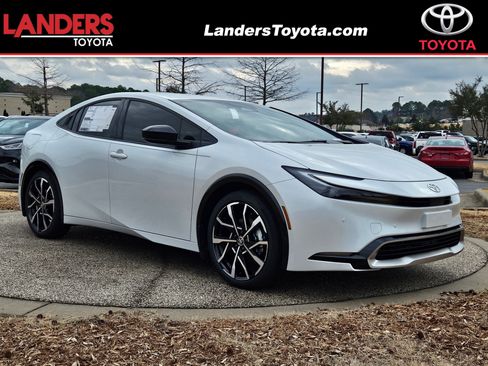 New 2026 Toyota Prius Plug-In Hybrid image 1