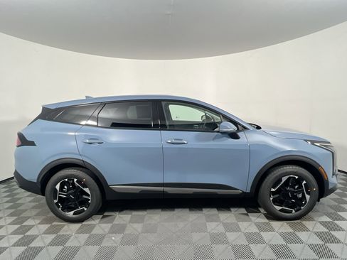 New 2026 Kia Sportage S image 2