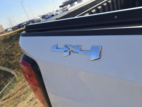 Used 2023 GMC Sierra 1500 SLT w/ SLT Premium Plus Package image 8