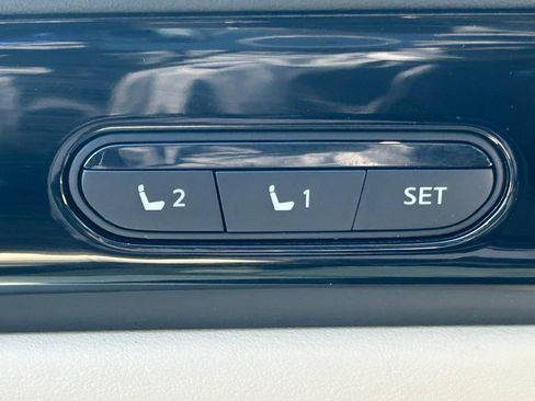 Used 2022 INFINITI QX60 Pure w/ Cargo Package image 31