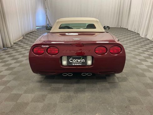 Used 2003 Chevrolet Corvette Convertible w/ Preferred Equipment Group1 RWD image 5