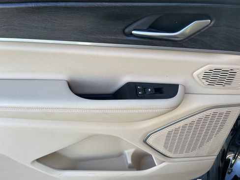 Used 2021 Jeep Grand Cherokee L Limited w/ MOPAR Finishing Package image 22