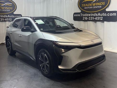 Used 2023 Toyota bZ4X XLE image 1
