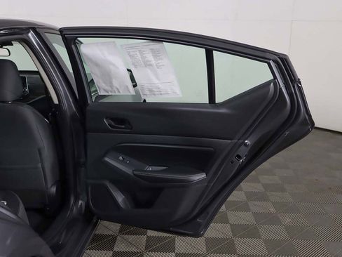 Used 2024 Nissan Altima 2.5 SV image 18