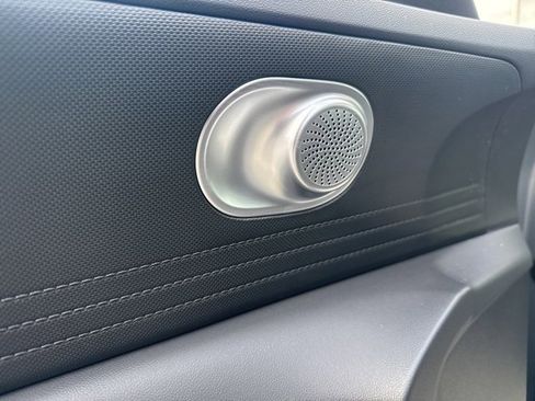 Certified 2025 Hyundai Elantra SE image 13