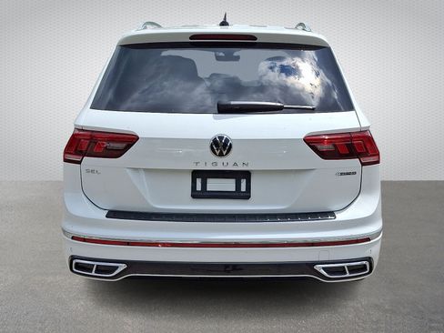 Used 2024 Volkswagen Tiguan SEL R-Line AWD/4WD image 5