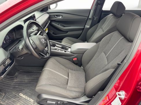 Used 2025 Honda Accord Sport image 5