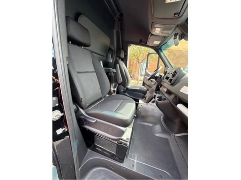 Used 2023 Mercedes-Benz Sprinter 2500 image 22